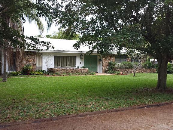 4th image of 10760 NW 24th St