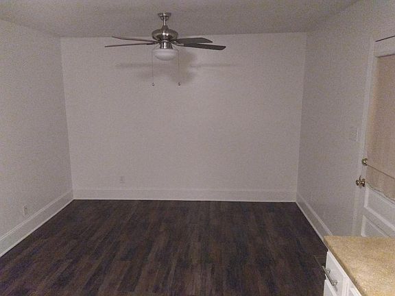 3rd image of 1013A Brownlea Dr #A