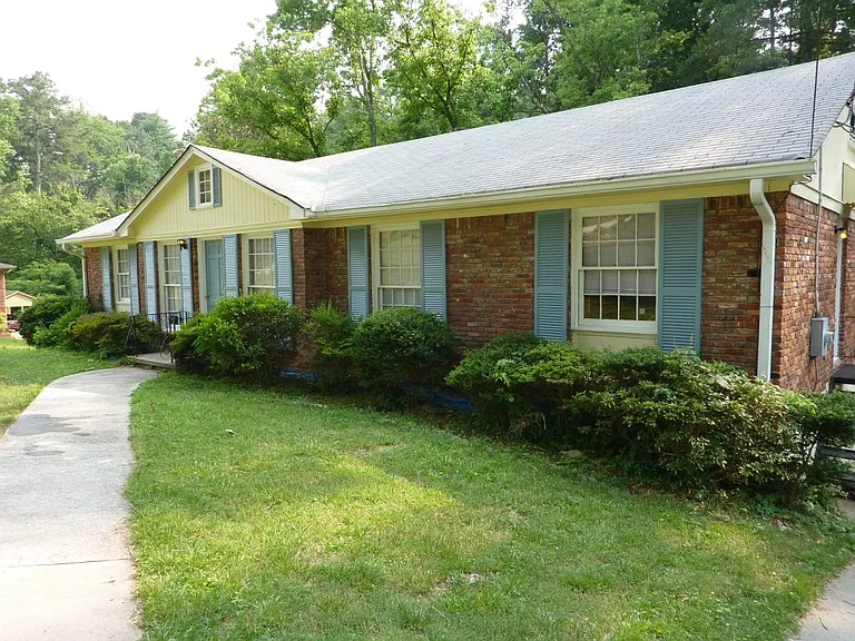 613 Densley Dr — Photo 1