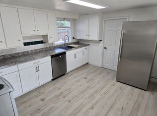 2004 College St, Philomath, OR 97370