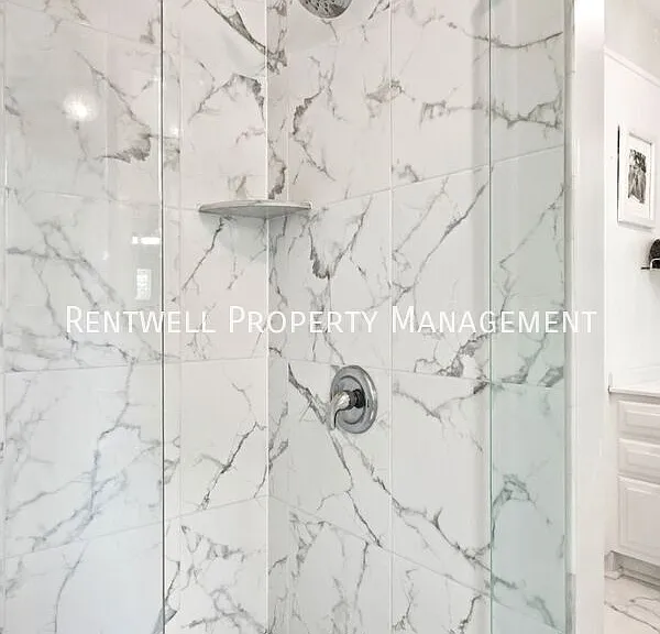 805 Llanelly Ln — Photo 20