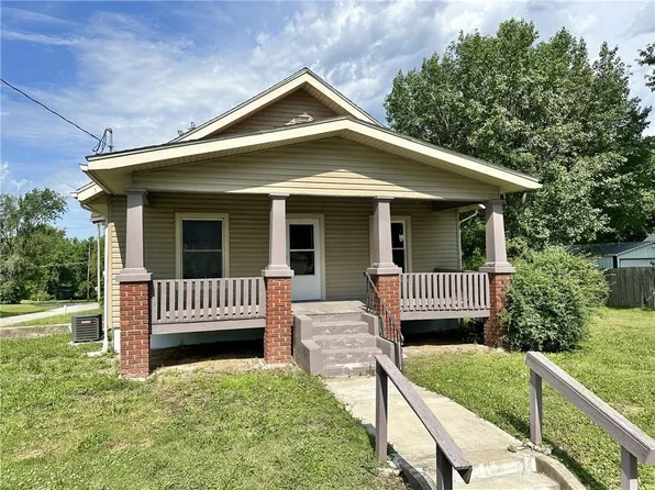 1801 Chicago St, Trenton, MO 64683