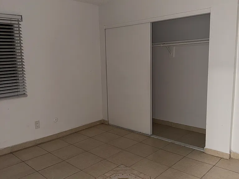 15848 Saticoy St #11 — Photo 5