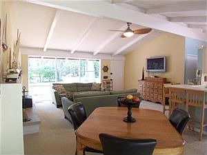 3rd image of 4121 N Grove Dr