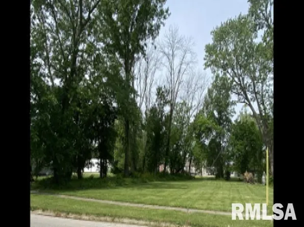 518 N Lincoln Blvd, Centralia, IL 62801