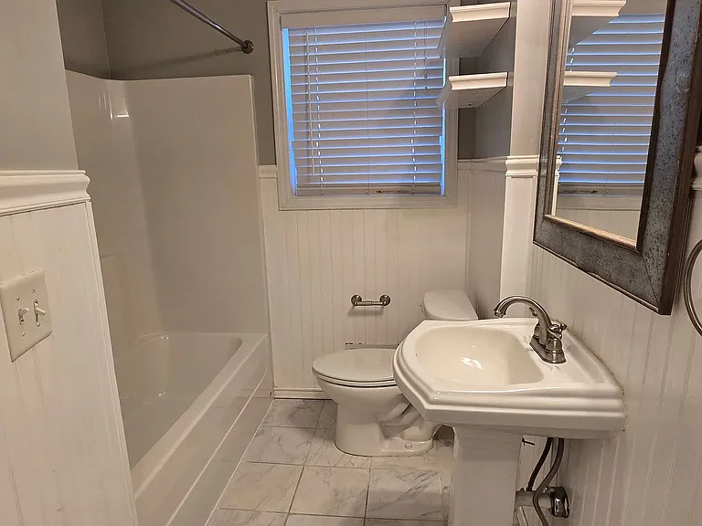 403 Aumond Rd — Photo 8