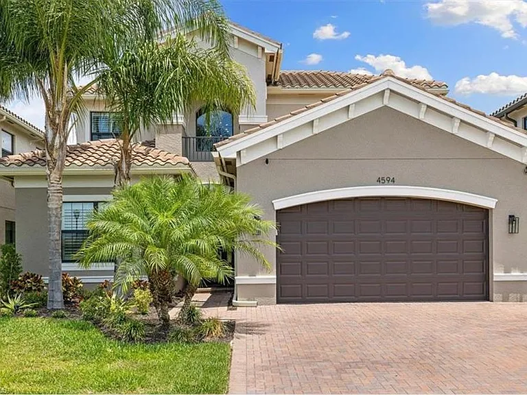 4594 Kensington Cir — Photo 38