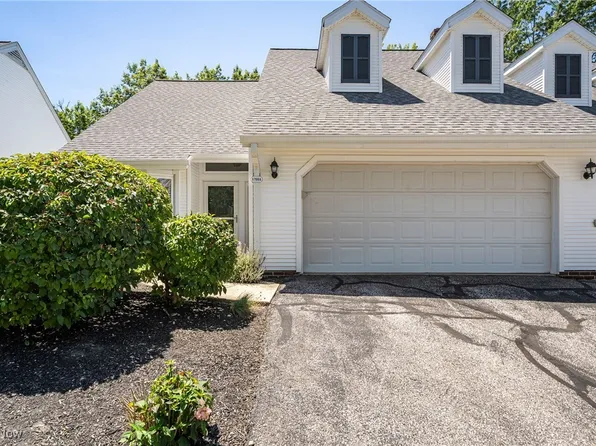 5760 Emerald Ridge Pkwy #A, Solon, OH 44139