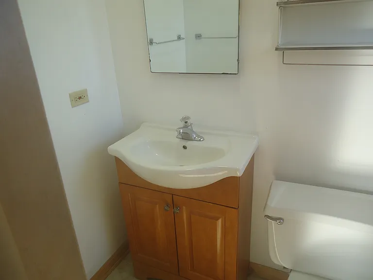 4950 Greenwood St — Photo 14