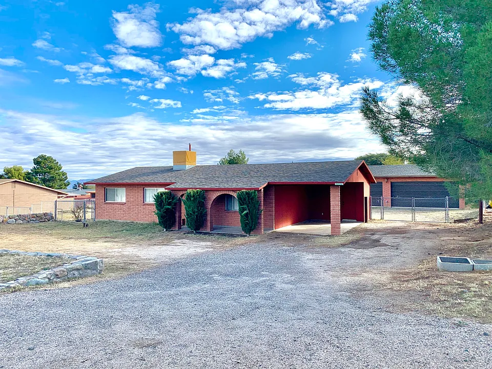 925 N Evergreen Dr