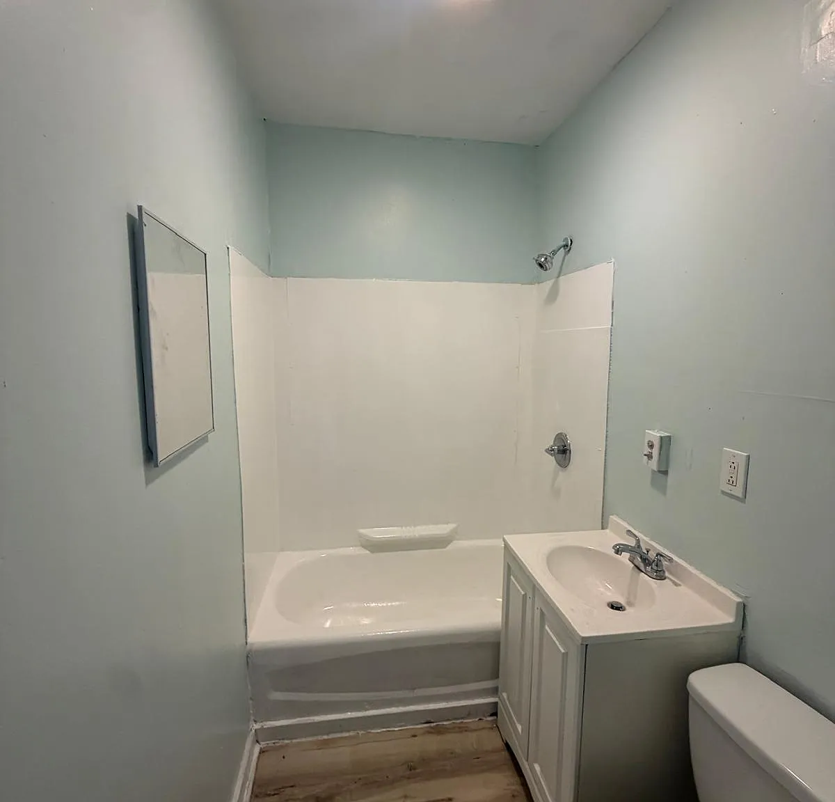 1 bed, 1.0 bath, 2700 sqft, $1,150 — Photo 4