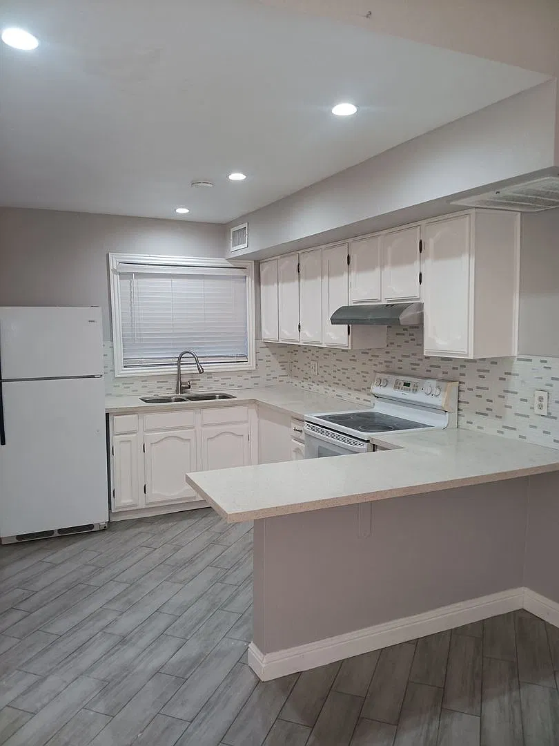 Coming Soon!! 12/3/2026 Adorable 1 Bed/1 Bath/ 1 Car — Photo 1