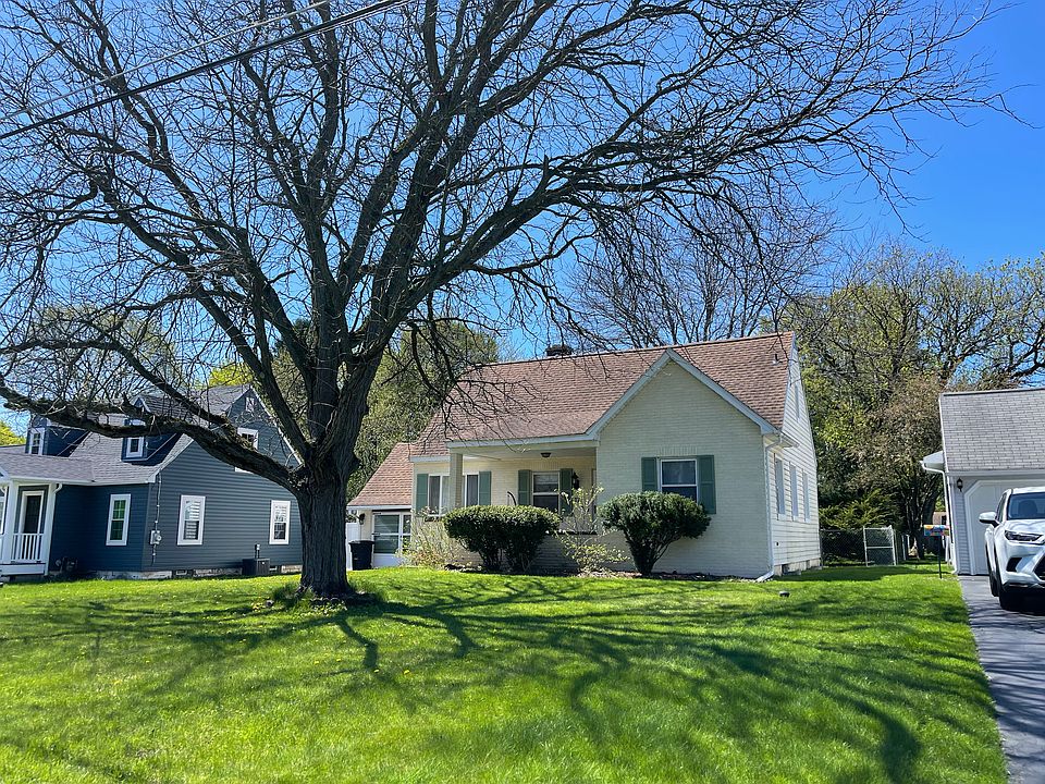 1st image of 111 Dormar Dr