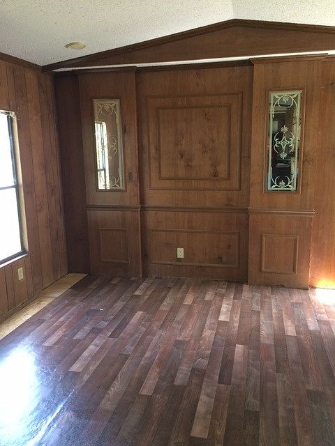 2nd image of 838 Fountain Cir