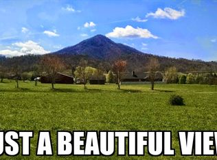 3925 Katy Hollar Rd, Sevierville, TN 37862
