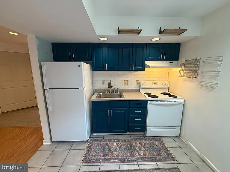 2218 Central Ave #BASEMENT — Photo 6