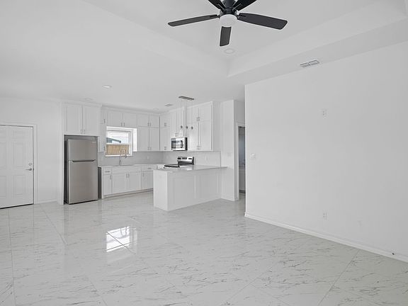 2nd image of 11304 N 25th St #1