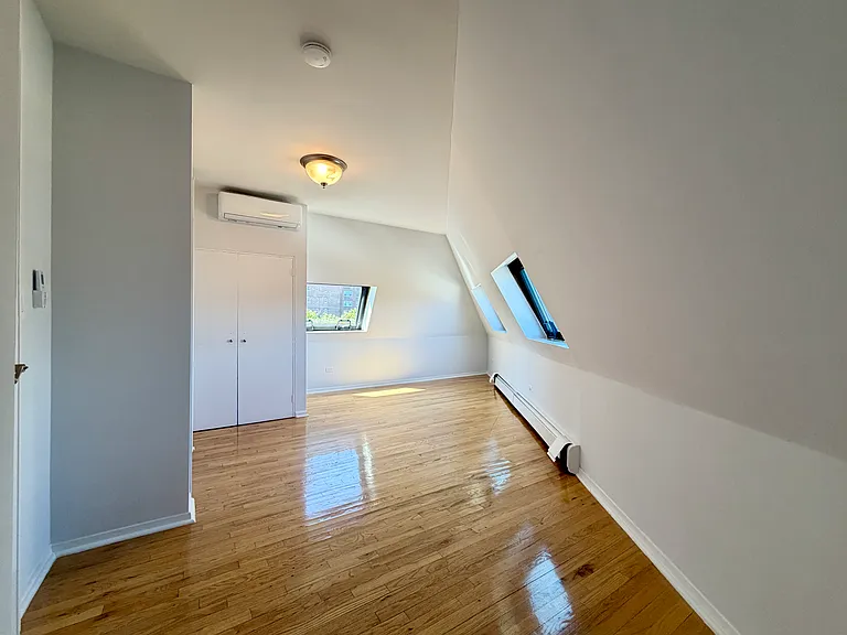 61 Christopher St #5C — Photo 19