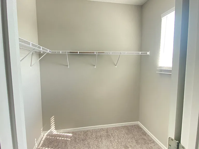 698 Bay Bridge Cir — Photo 27