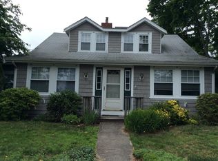 23 Chestnut St, Wareham, MA 02571
