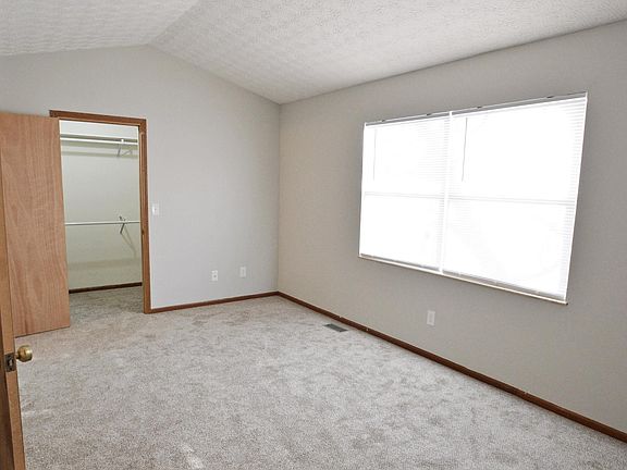 5th image of 4856 Duke Phillip Dr