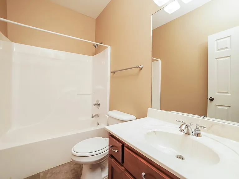 2733 Graystone Dr — Photo 18
