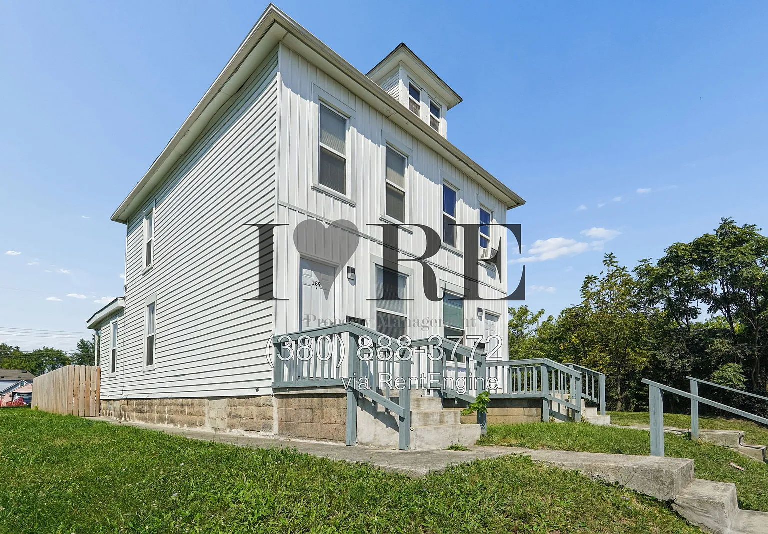 2 bed, 1.0 bath, 776 sqft, $1,195 — Photo 2