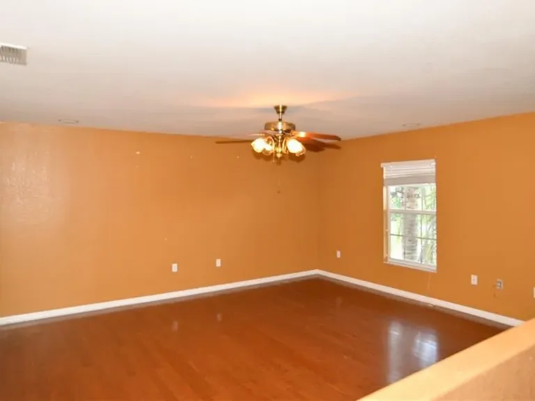 1955 White Hawk Way — Photo 10