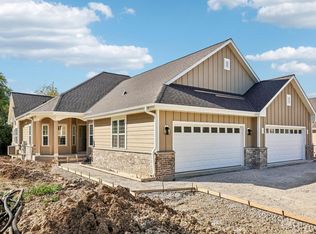 6763 S Prairiewood Ln, Franklin, WI 53132