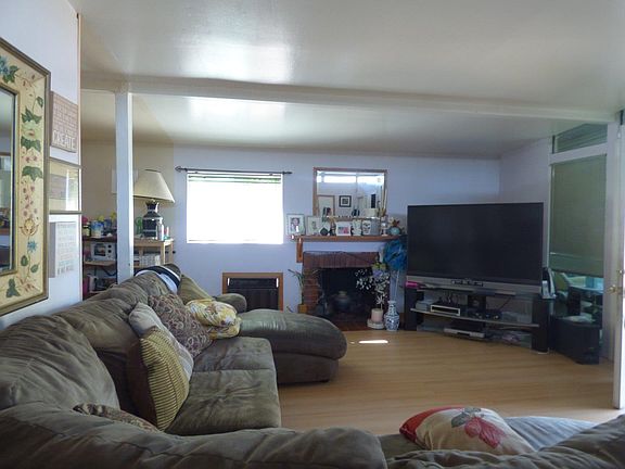 3rd image of 1760 Hamlet St