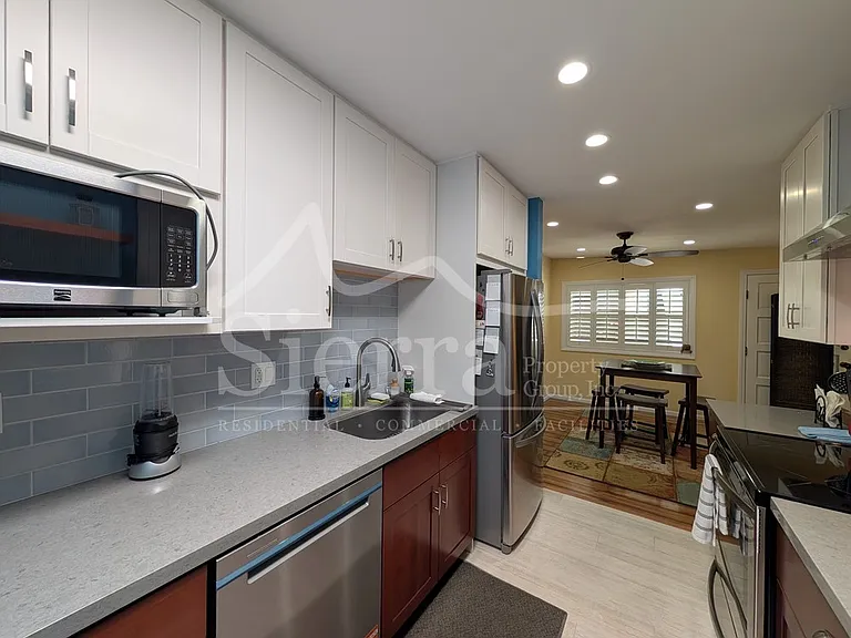 37 Dearborn Pl #80 — Photo 5