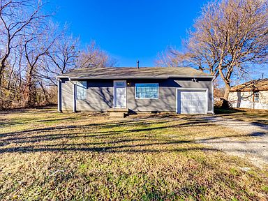 5722 S 38th West Ave, Tulsa, OK 74107 | Zillow