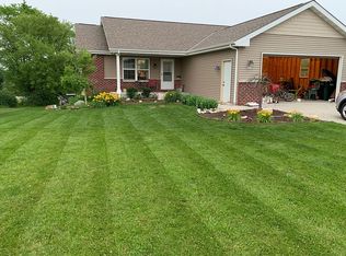 582 Eagles Nest Dr, Kewaskum, WI 53040