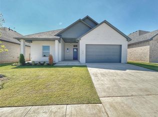 8100 NW 152nd St, Edmond, OK 73013