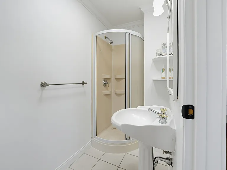 1341 Parker St — Photo 19
