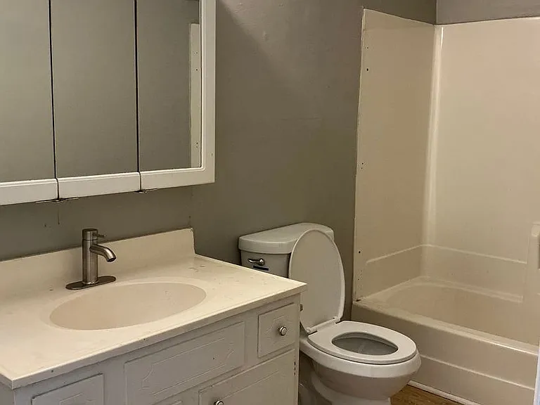 440 Country Lane Dr — Photo 4