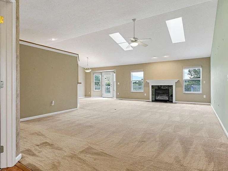2691 Abbey Knoll Dr — Photo 19