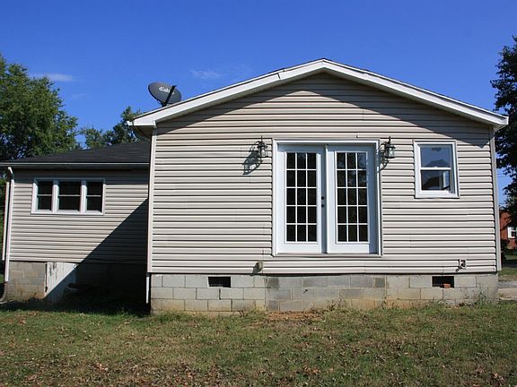 3rd image of 503 Broadway Ave