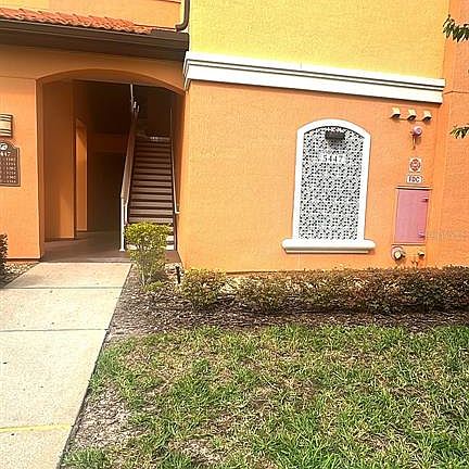 2nd image of 5483 Vineland Rd APT 10309