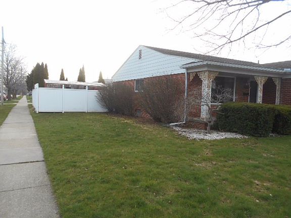 3rd image of 11189 Kennebec Ave