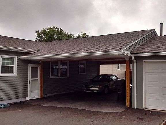 3rd image of 706 Dresden Dr Hubbard Ohio