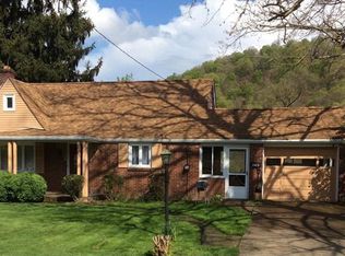 2413 Poinsettia Dr, White Oak, PA 15131
