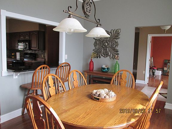 5th image of 1020 Eastview Dr
