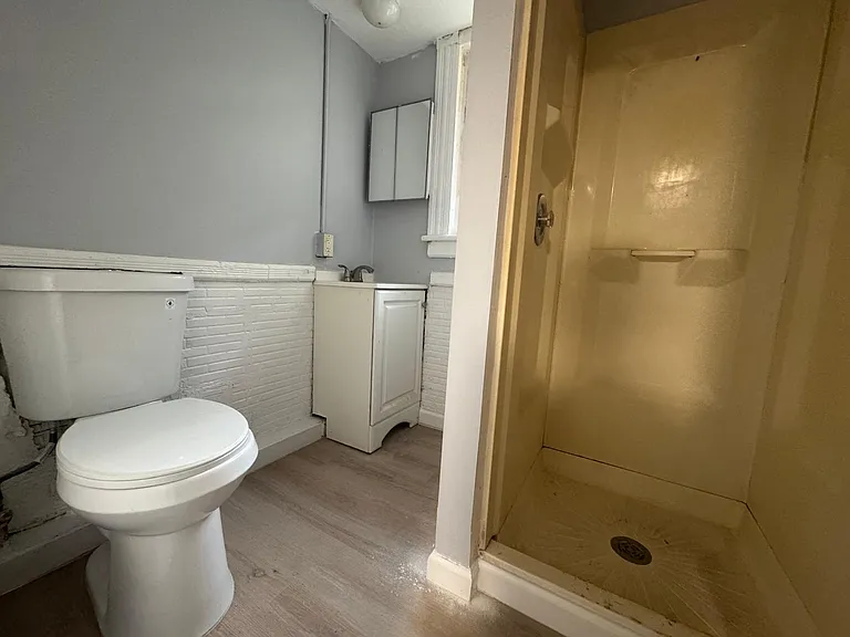 26 Elizabeth St #3 — Photo 6
