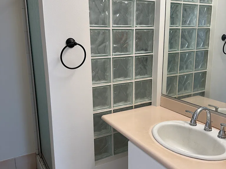 700 Richards St #2204 — Photo 9