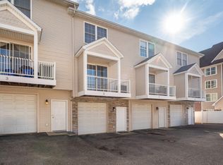 5 Willow Ridge Dr, Morgantown, WV 26505