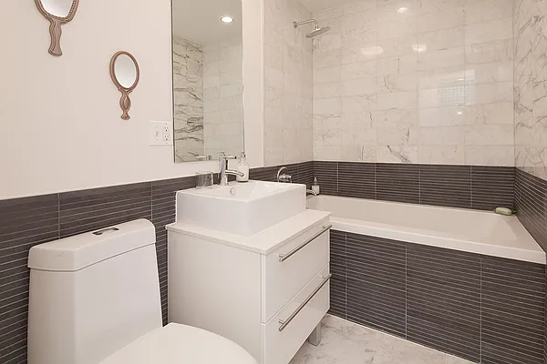 Sold by aptsandlofts.com | media 10