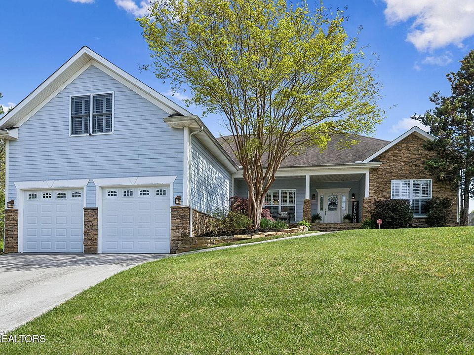 1st image of 1208 Fox Ridge Dr