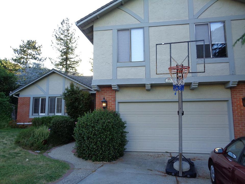 1st image of 6579 Woodcliff Ct