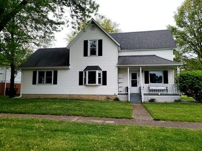 561 W Beaver St, Saint Anne, IL, 60964